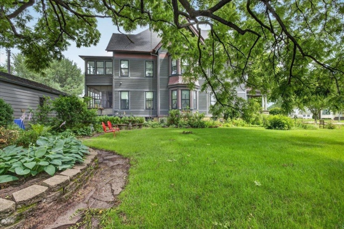 622 7th, ROCHELLE, Illinois 61068, 5 Bedrooms Bedrooms, ,2 BathroomsBathrooms,House,For Sale,7th,202604225