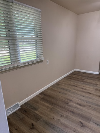 310 Stewart, FREEPORT, Illinois 61032, 3 Bedrooms Bedrooms, ,1 BathroomBathrooms,House,For Sale,Stewart,202604227