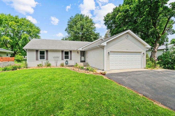 510 HITT, MOUNT MORRIS, Illinois 61054, 3 Bedrooms Bedrooms, ,3 BathroomsBathrooms,House,For Sale,HITT,202604228