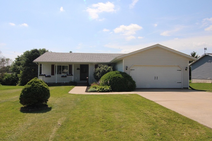 140 Tiffany, Cedarville, Illinois 61013, 3 Bedrooms Bedrooms, ,3 BathroomsBathrooms,House,For Sale,Tiffany,202604230