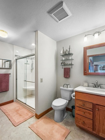 562 Pine Meadow, DIXON, Illinois 61021, 2 Bedrooms Bedrooms, ,1 BathroomBathrooms,House,For Sale,Pine Meadow,202604232
