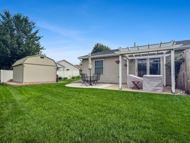 562 Pine Meadow, DIXON, Illinois 61021, 2 Bedrooms Bedrooms, ,1 BathroomBathrooms,House,For Sale,Pine Meadow,202604232