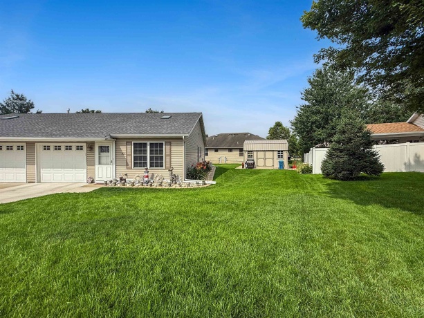562 Pine Meadow, DIXON, Illinois 61021, 2 Bedrooms Bedrooms, ,1 BathroomBathrooms,House,For Sale,Pine Meadow,202604232