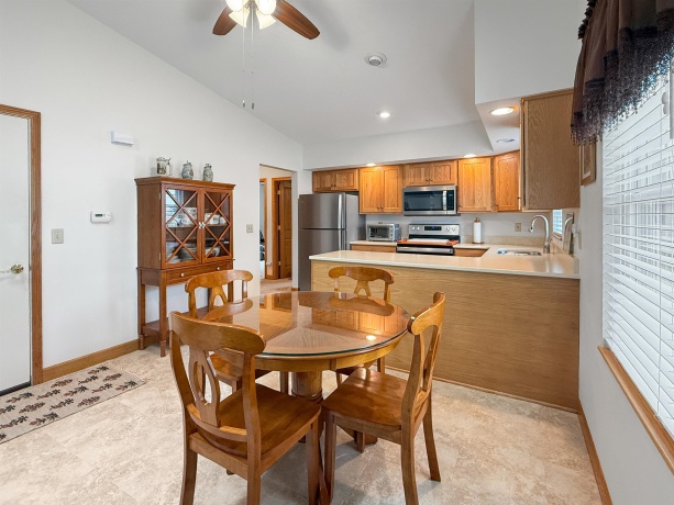 562 Pine Meadow, DIXON, Illinois 61021, 2 Bedrooms Bedrooms, ,1 BathroomBathrooms,House,For Sale,Pine Meadow,202604232