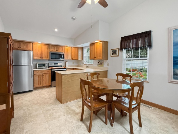 562 Pine Meadow, DIXON, Illinois 61021, 2 Bedrooms Bedrooms, ,1 BathroomBathrooms,House,For Sale,Pine Meadow,202604232