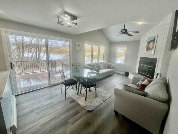 10 Farmstead, GALENA, Illinois 61036, 2 Bedrooms Bedrooms, ,2 BathroomsBathrooms,Condominium,For Sale,Farmstead,202600687