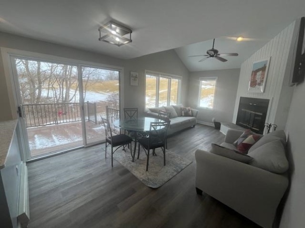 10 Farmstead, GALENA, Illinois 61036, 2 Bedrooms Bedrooms, ,2 BathroomsBathrooms,Condominium,For Sale,Farmstead,202600687