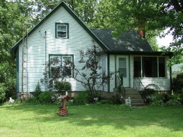10006 Spring, GARDEN PRAIRIE, Illinois 61038, 1 Bedroom Bedrooms, ,1 BathroomBathrooms,House,For Sale,Spring,202604234