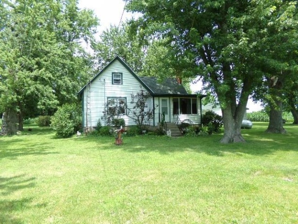 10006 Spring, GARDEN PRAIRIE, Illinois 61038, 1 Bedroom Bedrooms, ,1 BathroomBathrooms,House,For Sale,Spring,202604234