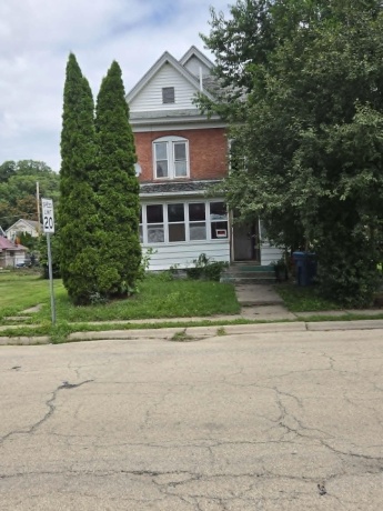 440 BOWEN, SAVANNA, Illinois 61074, 6 Bedrooms Bedrooms, ,2 BathroomsBathrooms,House,For Sale,BOWEN,202604235