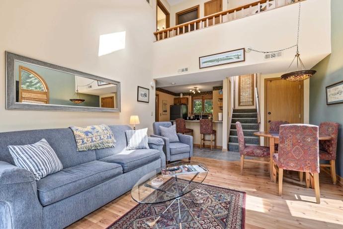 24 Spring Creek, GALENA, Illinois 61036, 2 Bedrooms Bedrooms, ,2 BathroomsBathrooms,Condominium,For Sale,Spring Creek,202604236