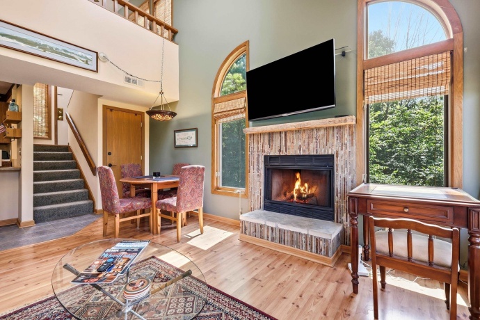 24 Spring Creek, GALENA, Illinois 61036, 2 Bedrooms Bedrooms, ,2 BathroomsBathrooms,Condominium,For Sale,Spring Creek,202604236