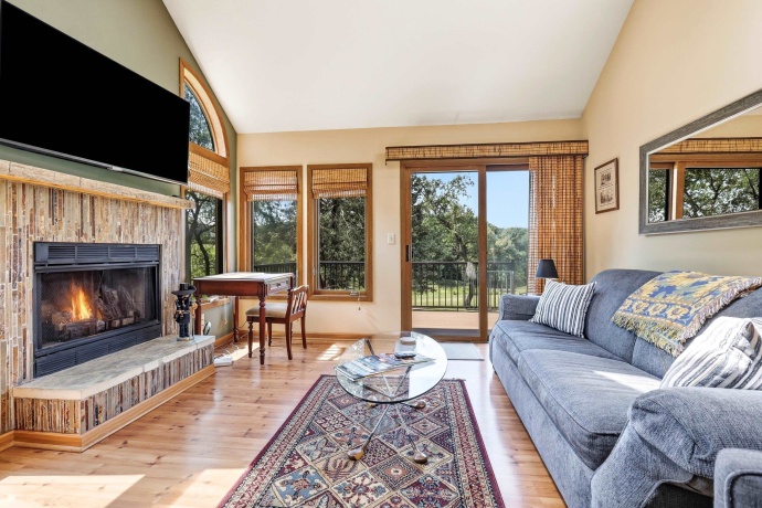 24 Spring Creek, GALENA, Illinois 61036, 2 Bedrooms Bedrooms, ,2 BathroomsBathrooms,Condominium,For Sale,Spring Creek,202604236