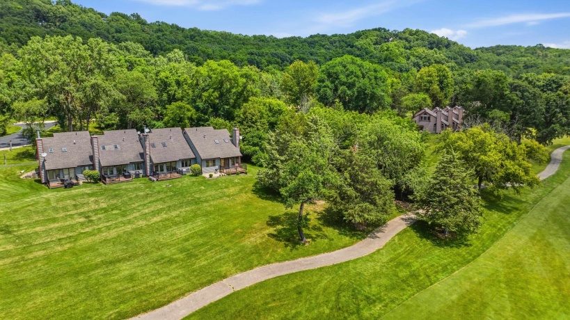 24 Spring Creek, GALENA, Illinois 61036, 2 Bedrooms Bedrooms, ,2 BathroomsBathrooms,Condominium,For Sale,Spring Creek,202604236