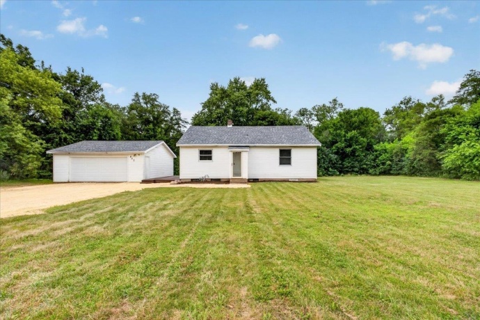 802 Darwin, MACHESNEY PARK, Illinois 61115, 2 Bedrooms Bedrooms, ,1 BathroomBathrooms,House,For Sale,Darwin,202604238