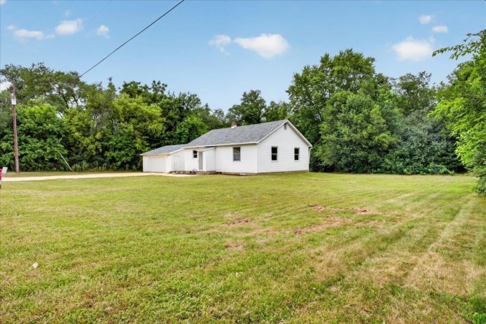 802 Darwin, MACHESNEY PARK, Illinois 61115, 2 Bedrooms Bedrooms, ,1 BathroomBathrooms,House,For Sale,Darwin,202604238