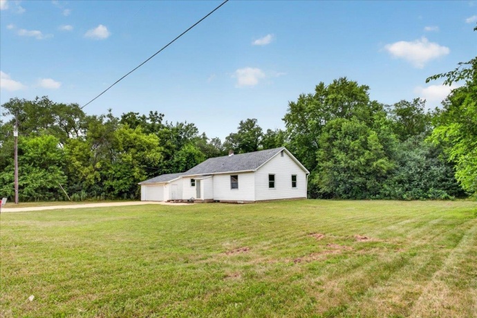 802 Darwin, MACHESNEY PARK, Illinois 61115, 2 Bedrooms Bedrooms, ,1 BathroomBathrooms,House,For Sale,Darwin,202604238