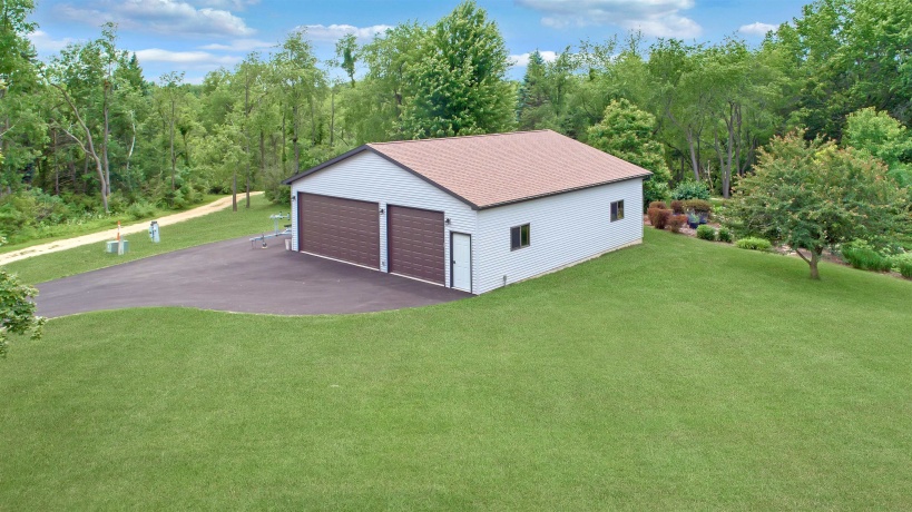 24-83 Ranchwood, LAKE CARROLL, Illinois 61046, 5 Bedrooms Bedrooms, ,3 BathroomsBathrooms,House,For Sale,Ranchwood,202604241