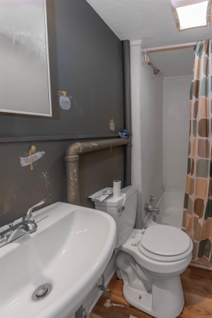 814 Brooke, ROCKFORD, Illinois 61109, 2 Bedrooms Bedrooms, ,1 BathroomBathrooms,House,For Sale,Brooke,202604242