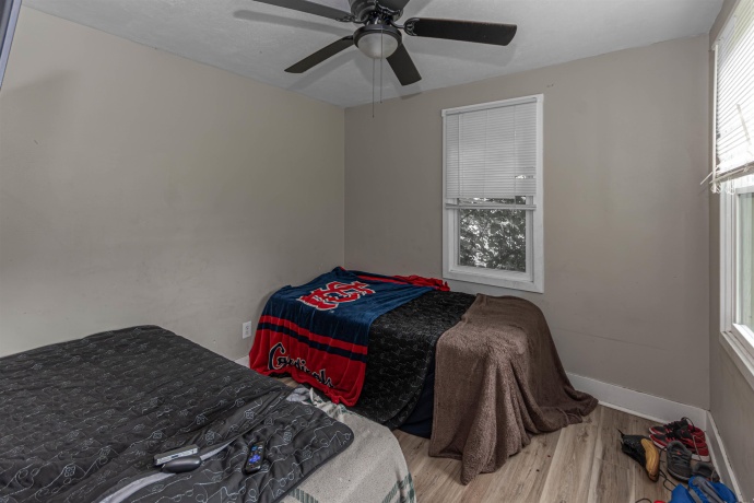 814 Brooke, ROCKFORD, Illinois 61109, 2 Bedrooms Bedrooms, ,1 BathroomBathrooms,House,For Sale,Brooke,202604242
