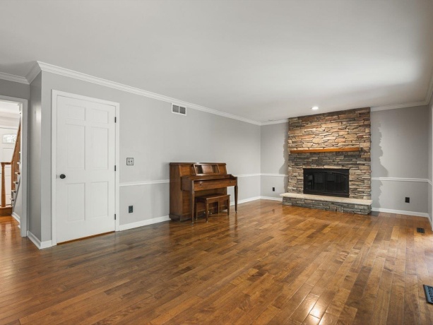 12352 LEDGES, ROSCOE, Illinois 61073, 4 Bedrooms Bedrooms, ,2 BathroomsBathrooms,House,For Sale,LEDGES,202604246