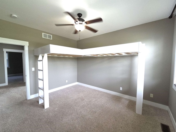 13200 NEWBURY, CALEDONIA, Illinois 61011, 5 Bedrooms Bedrooms, ,3 BathroomsBathrooms,House,For Sale,NEWBURY,202604247