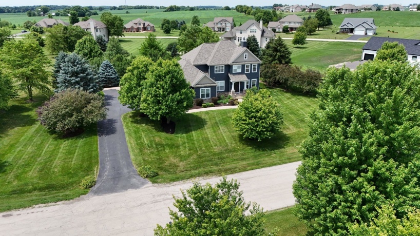 13200 NEWBURY, CALEDONIA, Illinois 61011, 5 Bedrooms Bedrooms, ,3 BathroomsBathrooms,House,For Sale,NEWBURY,202604247
