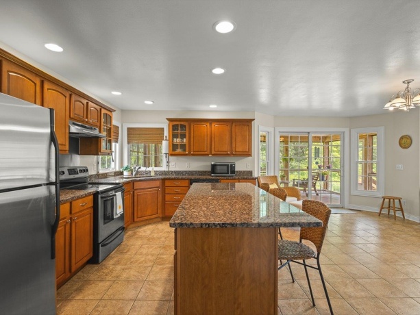 11531 CROSS CREEK ESTATES, BELVIDERE, Illinois 61008, 4 Bedrooms Bedrooms, ,2 BathroomsBathrooms,House,For Sale,CROSS CREEK ESTATES,202604253