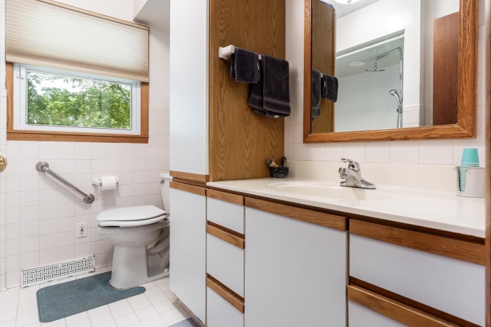 2430 Evanston, ROCKFORD, Illinois 61108, 3 Bedrooms Bedrooms, ,1 BathroomBathrooms,House,For Sale,Evanston,202604255