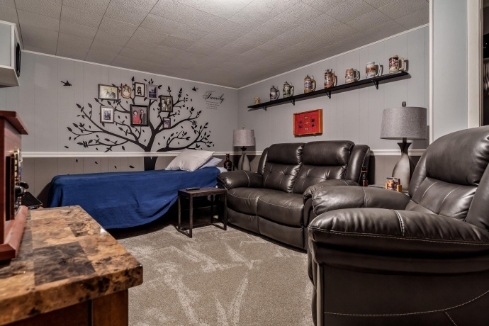 2430 Evanston, ROCKFORD, Illinois 61108, 3 Bedrooms Bedrooms, ,1 BathroomBathrooms,House,For Sale,Evanston,202604255
