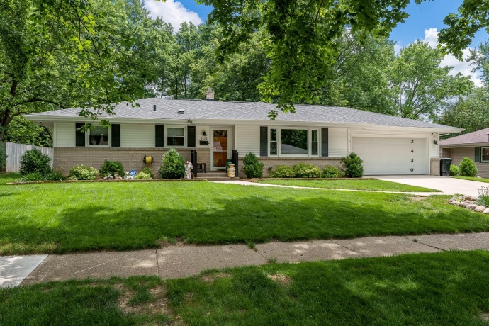2430 Evanston, ROCKFORD, Illinois 61108, 3 Bedrooms Bedrooms, ,1 BathroomBathrooms,House,For Sale,Evanston,202604255