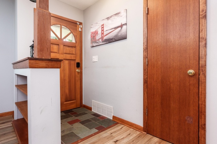 2430 Evanston, ROCKFORD, Illinois 61108, 3 Bedrooms Bedrooms, ,1 BathroomBathrooms,House,For Sale,Evanston,202604255