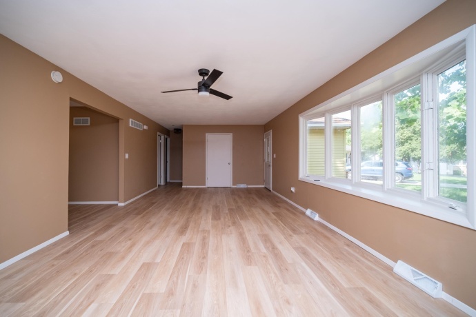 708 MISSION, FREEPORT, Illinois 61032, 3 Bedrooms Bedrooms, ,2 BathroomsBathrooms,House,For Sale,MISSION,202604259
