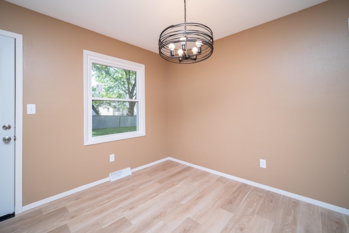 708 MISSION, FREEPORT, Illinois 61032, 3 Bedrooms Bedrooms, ,2 BathroomsBathrooms,House,For Sale,MISSION,202604259