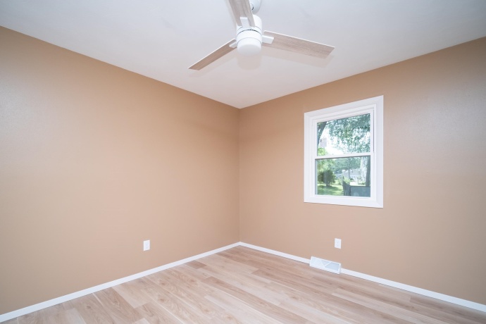 708 MISSION, FREEPORT, Illinois 61032, 3 Bedrooms Bedrooms, ,2 BathroomsBathrooms,House,For Sale,MISSION,202604259