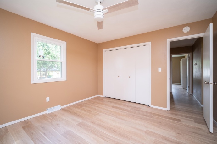 708 MISSION, FREEPORT, Illinois 61032, 3 Bedrooms Bedrooms, ,2 BathroomsBathrooms,House,For Sale,MISSION,202604259