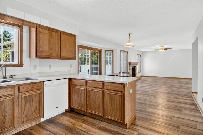 735 KRISTI, BYRON, Illinois 61010, 4 Bedrooms Bedrooms, ,2 BathroomsBathrooms,House,For Sale,KRISTI,202604261