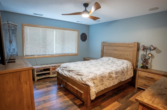 9508 SHORE, MACHESNEY PARK, Illinois 61115, 3 Bedrooms Bedrooms, ,2 BathroomsBathrooms,House,For Sale,SHORE,202604263