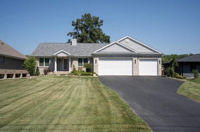 9508 SHORE, MACHESNEY PARK, Illinois 61115, 3 Bedrooms Bedrooms, ,2 BathroomsBathrooms,House,For Sale,SHORE,202604263