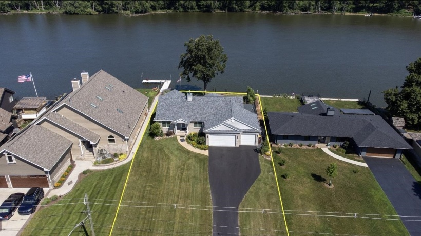 9508 SHORE, MACHESNEY PARK, Illinois 61115, 3 Bedrooms Bedrooms, ,2 BathroomsBathrooms,House,For Sale,SHORE,202604263