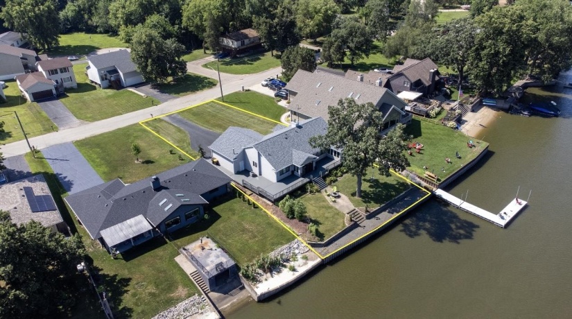 9508 SHORE, MACHESNEY PARK, Illinois 61115, 3 Bedrooms Bedrooms, ,2 BathroomsBathrooms,House,For Sale,SHORE,202604263