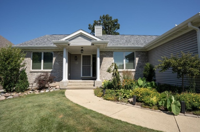 9508 SHORE, MACHESNEY PARK, Illinois 61115, 3 Bedrooms Bedrooms, ,2 BathroomsBathrooms,House,For Sale,SHORE,202604263