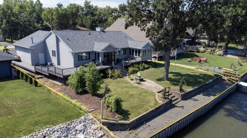 9508 SHORE, MACHESNEY PARK, Illinois 61115, 3 Bedrooms Bedrooms, ,2 BathroomsBathrooms,House,For Sale,SHORE,202604263