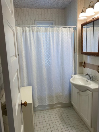 630 Bucklin, LaSalle, Illinois 61301, 4 Bedrooms Bedrooms, ,1 BathroomBathrooms,House,For Sale,Bucklin,202604264
