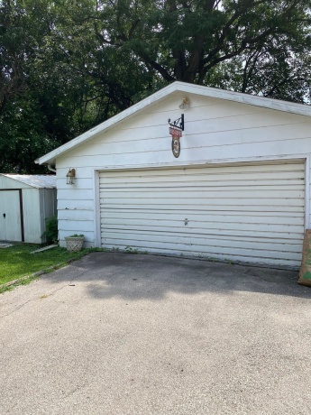 630 Bucklin, LaSalle, Illinois 61301, 4 Bedrooms Bedrooms, ,1 BathroomBathrooms,House,For Sale,Bucklin,202604264