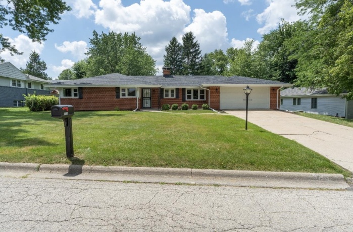 5715 KNOLLWOOD, ROCKFORD, Illinois 61107, 3 Bedrooms Bedrooms, ,1 BathroomBathrooms,House,For Sale,KNOLLWOOD,202604265