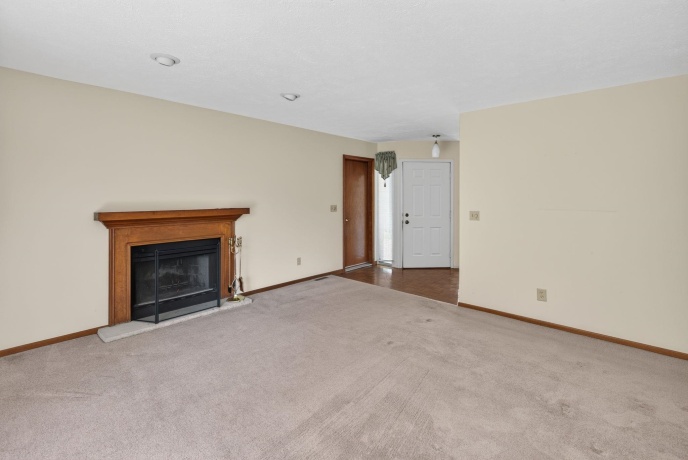 5326 SAND PIPER, LOVES PARK, Illinois 61111, 2 Bedrooms Bedrooms, ,2 BathroomsBathrooms,Condominium,For Sale,SAND PIPER,202604266