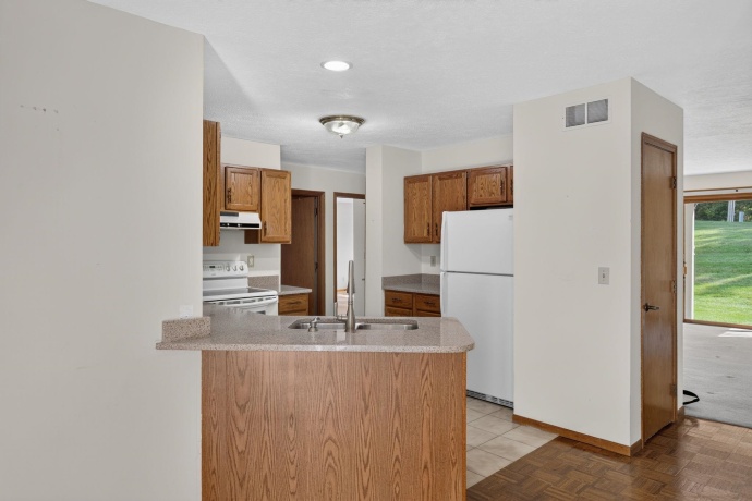 5326 SAND PIPER, LOVES PARK, Illinois 61111, 2 Bedrooms Bedrooms, ,2 BathroomsBathrooms,Condominium,For Sale,SAND PIPER,202604266