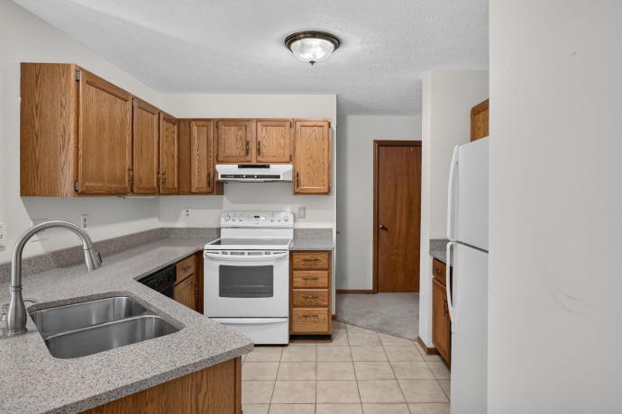 5326 SAND PIPER, LOVES PARK, Illinois 61111, 2 Bedrooms Bedrooms, ,2 BathroomsBathrooms,Condominium,For Sale,SAND PIPER,202604266