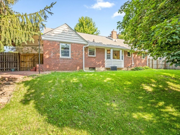 110 Calvin Park, ROCKFORD, Illinois 61108, 2 Bedrooms Bedrooms, ,1 BathroomBathrooms,House,For Sale,Calvin Park,202604276